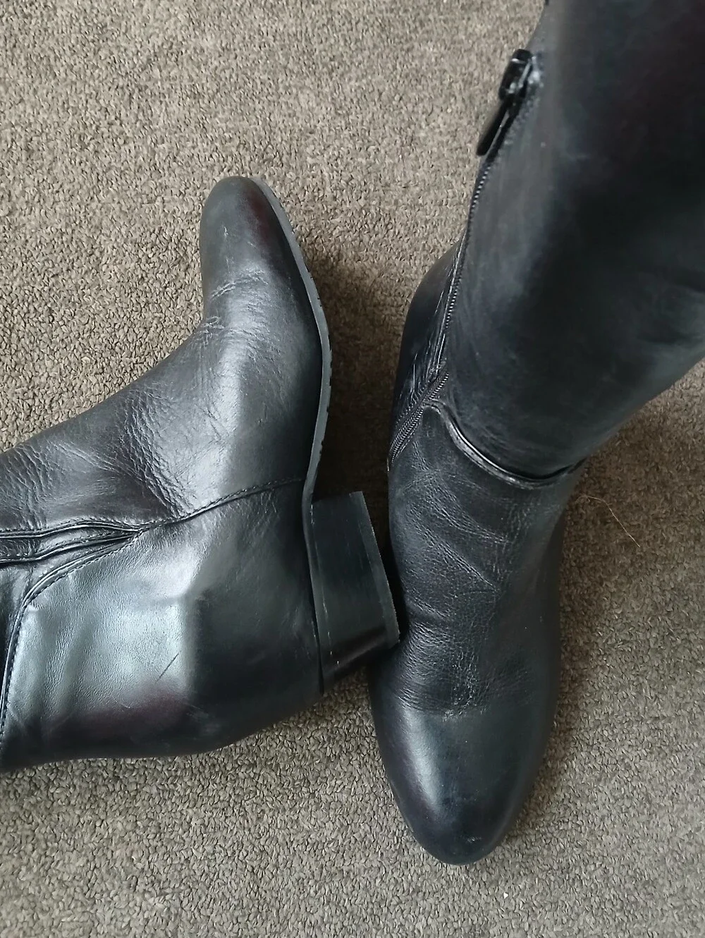 Naya Women’s Black Leather Tall Riding Boots – Size 7.5M